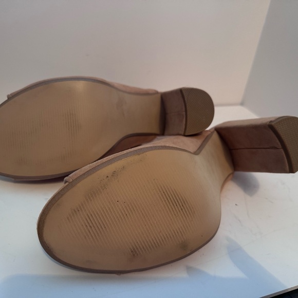 Steve Madden size 10, suede, light pink heel 4 in heel - Picture 6 of 7